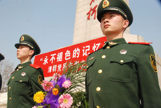 菉葭蒼蒼：別讓烈士流血又流淚！