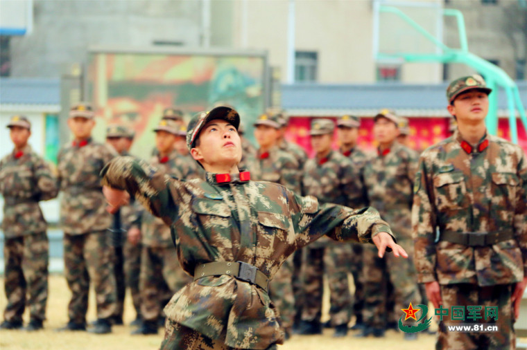 “洪荒之力”大爆發(fā)！高原武警新兵迎來(lái)結(jié)業(yè)考核