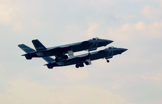 殲-20等新機實戰(zhàn)制勝空天