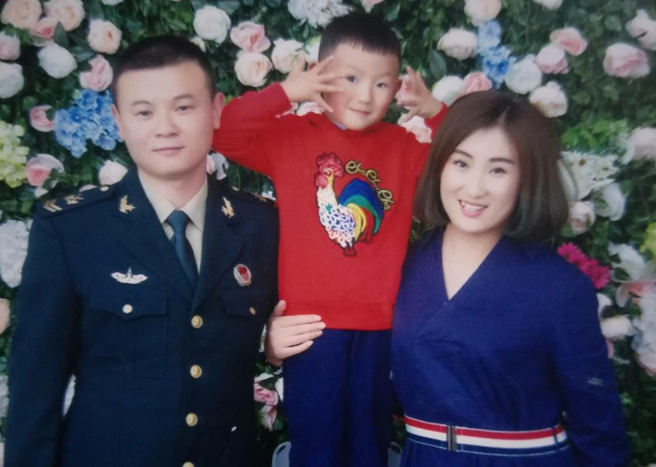 又是軍人！火箭軍戰(zhàn)士探親途中勇救落水老人！