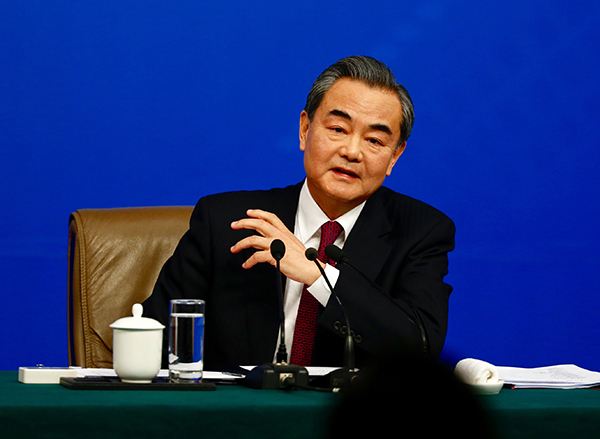 王毅：美國已經(jīng)失去了理智、道德和信用