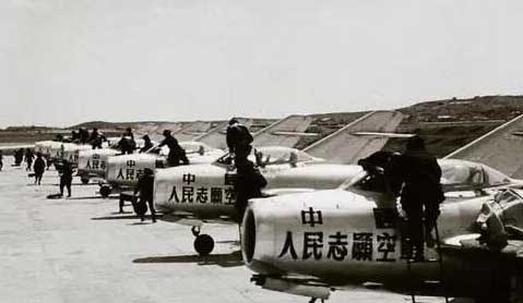 19歲奔赴抗美援朝戰(zhàn)場，放牛娃擊落“雙料王牌”飛行員