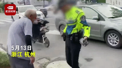 惡意炒作噴辣椒水警察，終于有律師看不下去了！