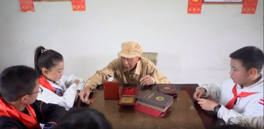 抗戰(zhàn)老兵謝合良：“一輩子聽黨話、跟黨走”