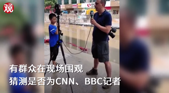 德媒記者被鄭州民眾圍觀，后續(xù)