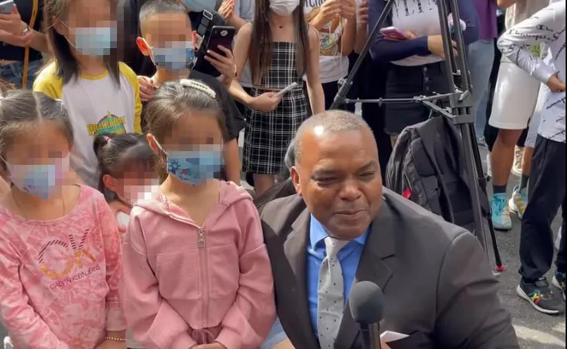 紐約市長上任唱中國國歌？錯大發(fā)了…