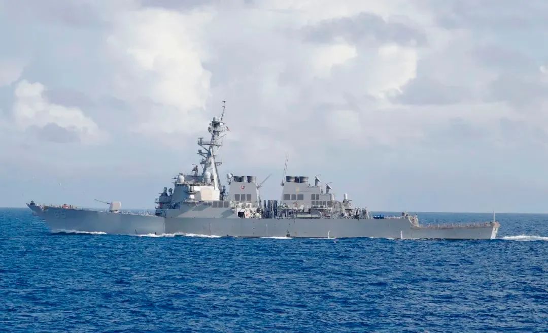 美艦擅闖我西沙領(lǐng)海，南部戰(zhàn)區(qū)予以警告驅(qū)離！