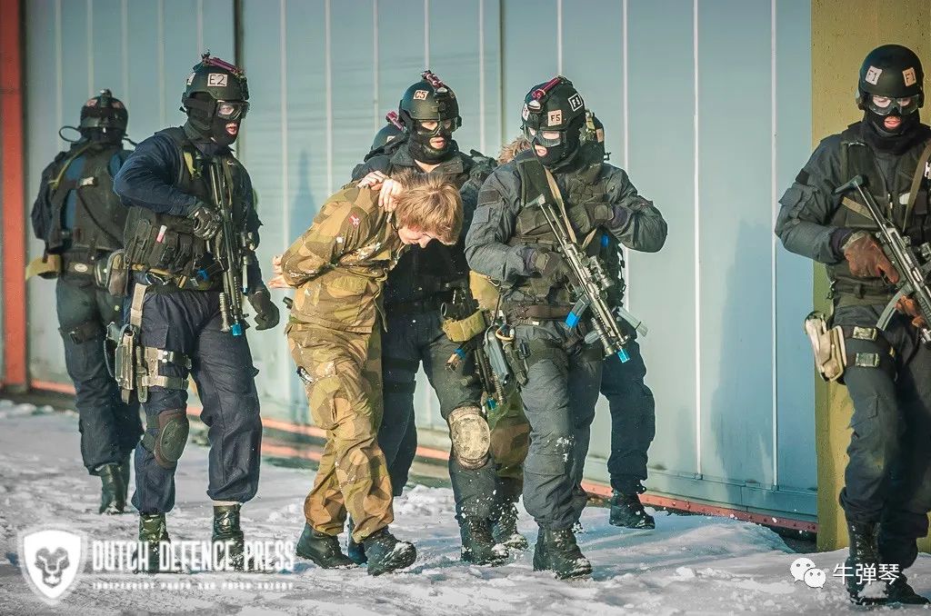 歐洲特種兵沒想到，到美國竟然遭遇這種下場…