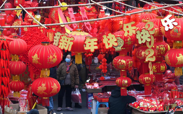 循著總書(shū)記新春足跡，感受新時(shí)代新“年味兒”