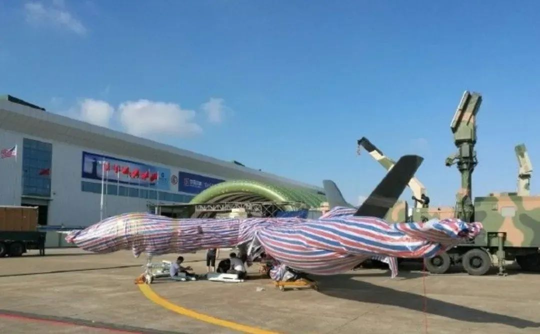 中國的武器裝備，為什么那么“土”？