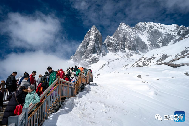 孤煙暮蟬：莫怪將登山滿雪，總有高峰不可攀