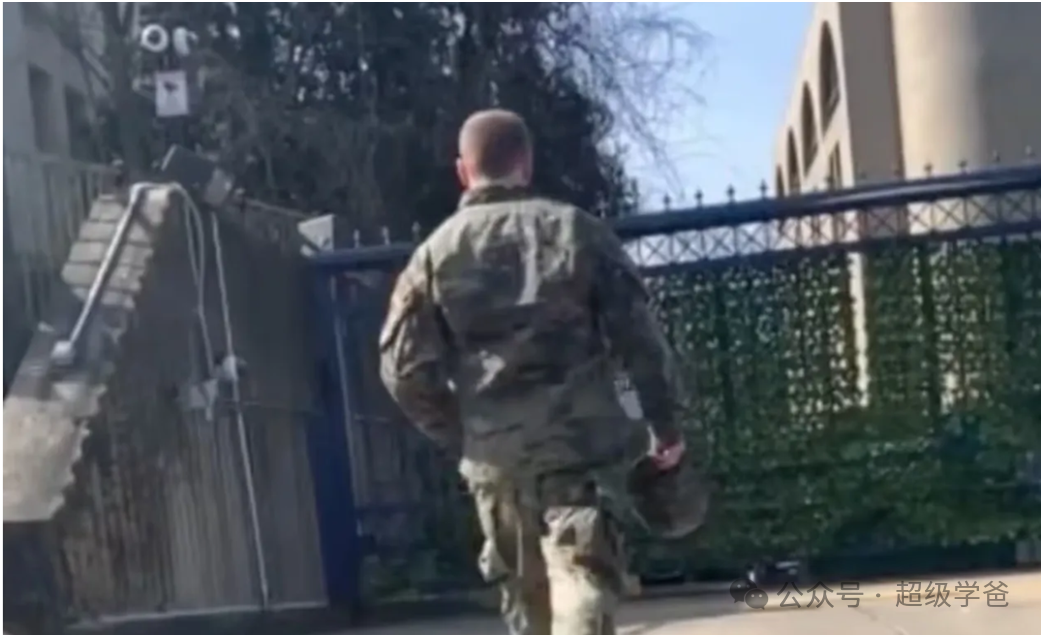 大兵的自焚，詮釋了慷慨赴死，卻難擋美帝的沉淪